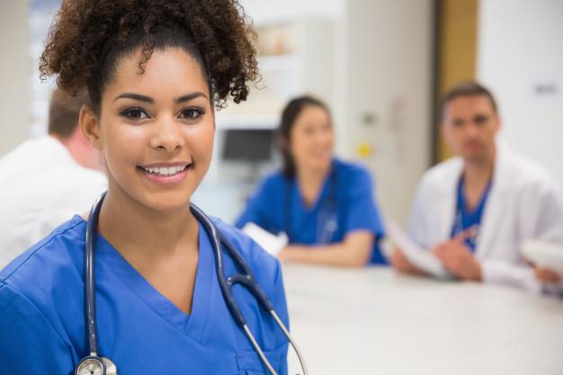 medical-student-smiling-2018